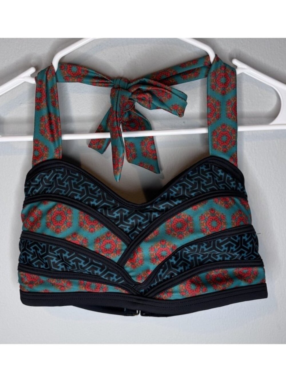 High Dive by ModCloth Set the Serene bathing suit top Small emerald Halter Neck
